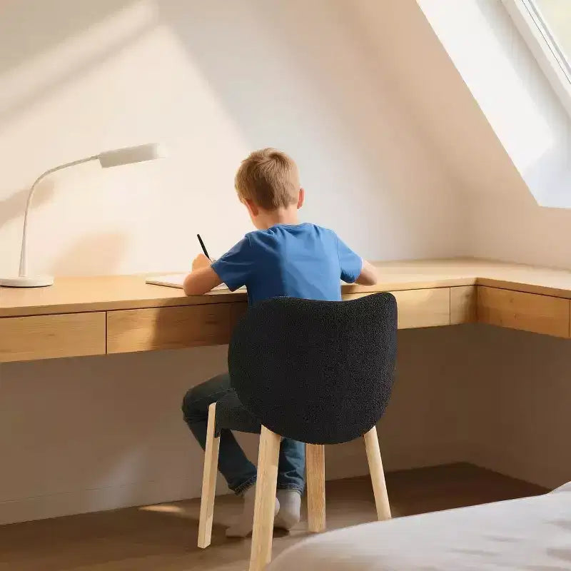 Jolie chaise de coiffeuse avec dossier en forme de cœur, tabouret de maquillage moderne en tissu teddy pour chambre, bureau à domicile, chambre à coucher, salle à manger et salon