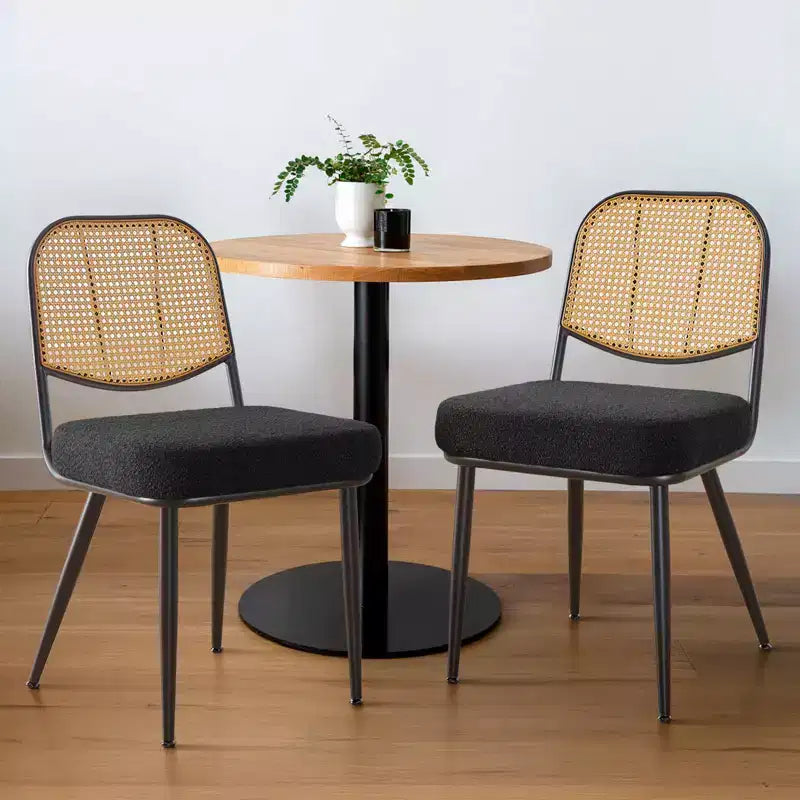 Juego de 2 sillas de comedor de ratán - sillas auxiliares tapizadas de estilo moderno de mediados de siglo con respaldo de rejilla de caña y patas de metal para cocina