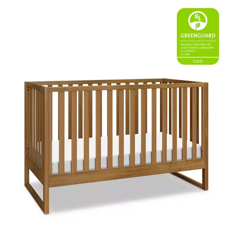 Modernes Babybett aus natürlichem Holz, sicheres Gitterbett fürs Babyzimmer