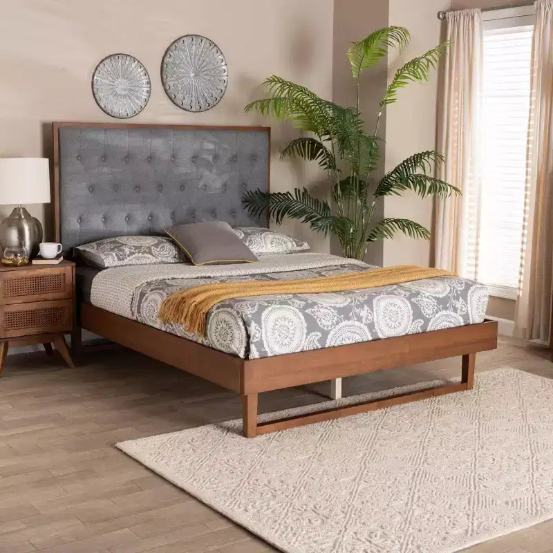 Cama con base de plataforma de tela y madera, gris/marrón nogal: sin somier, cabecero capitoné